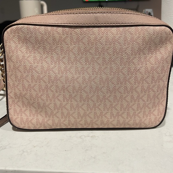 Michael kors crossbody ballet pink - Picture 2 of 4